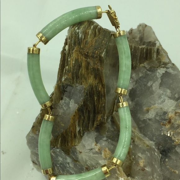 14K Gold Green Jade Tubular Bracelet 7.25” long - Picture 3 of 10